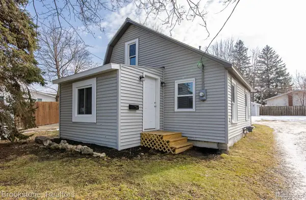 31 Heights Road, LakeOrion, MI 48362