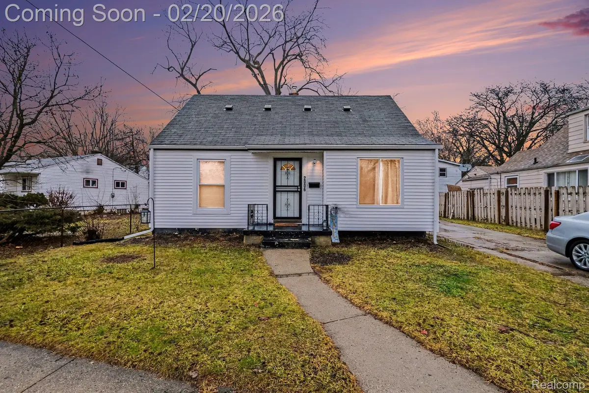 2006 W Mcclellan Street, Flint, MI 48504 - #1