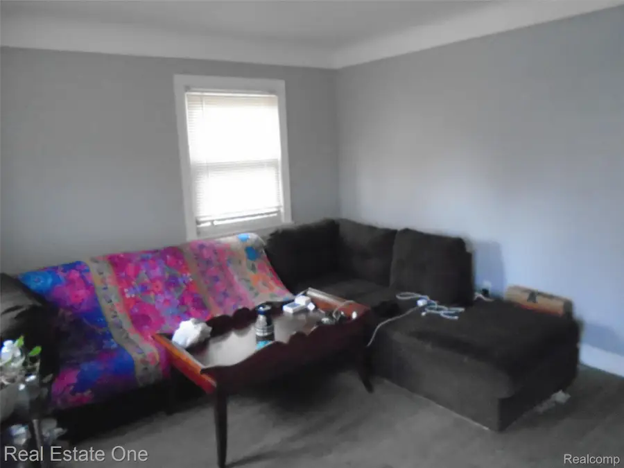 9529 Grandville Avenue, Detroit, MI 48228 - #2