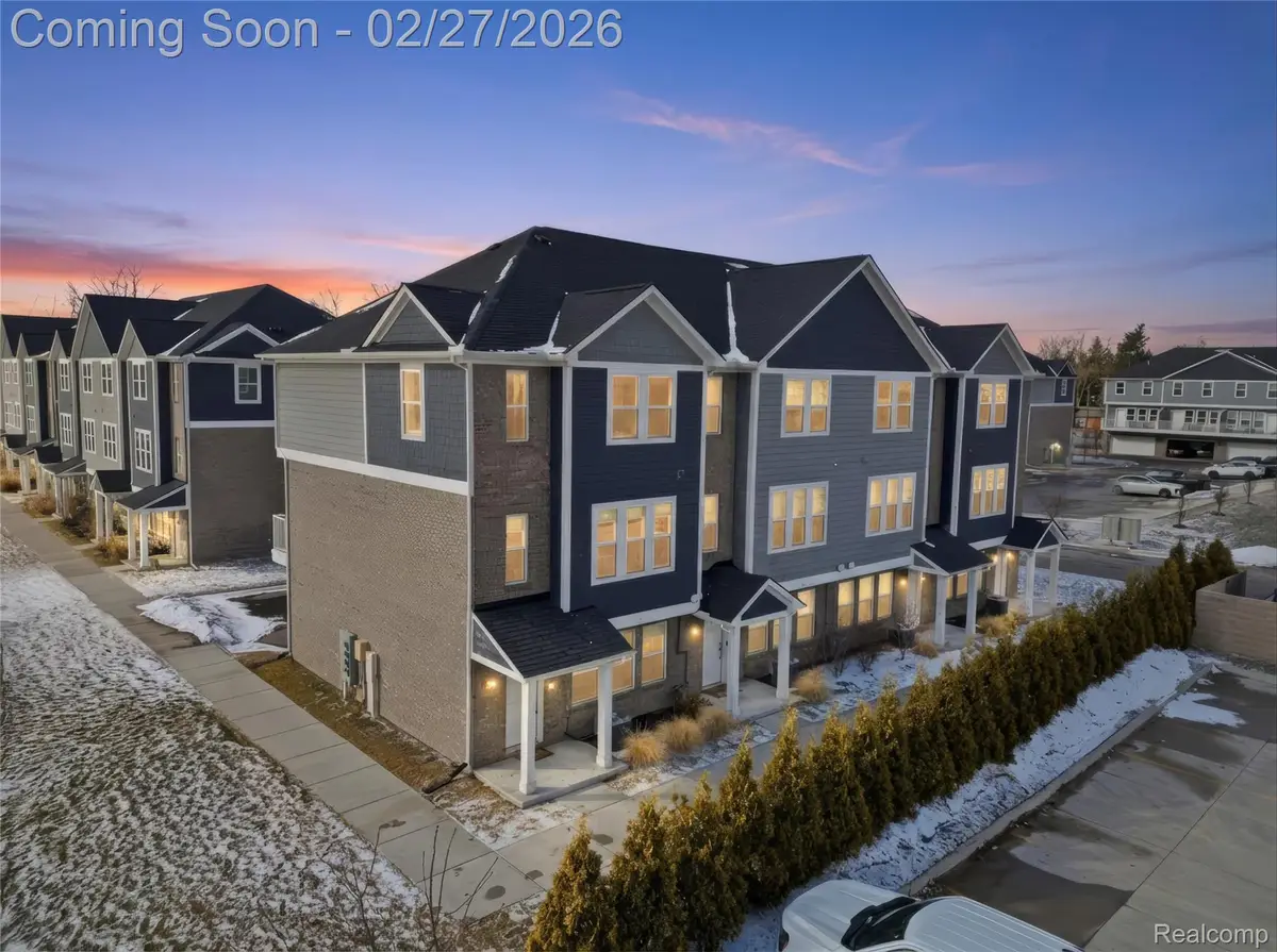 5904 Square Lake Court, Troy, MI 48085 - #1