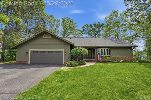 4233 Blain Island Road, Waterford, MI 48329