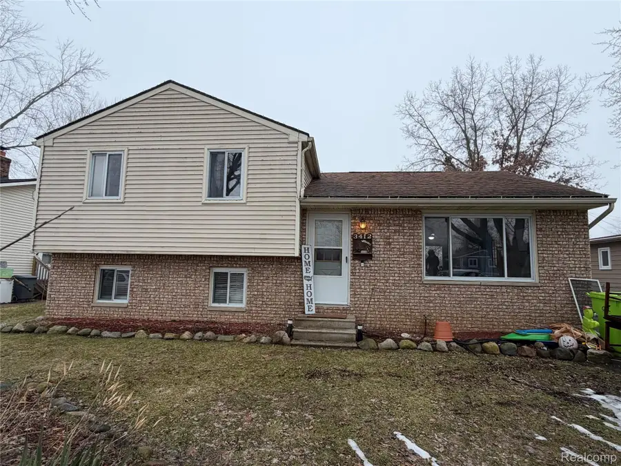 3412 W Clarice Avenue, Highland, MI 48356 - #2