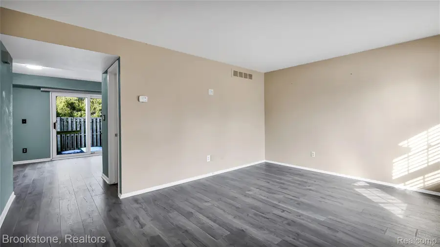 37345 Glenbrook Drive, Clinton Township, MI 48036 - #3