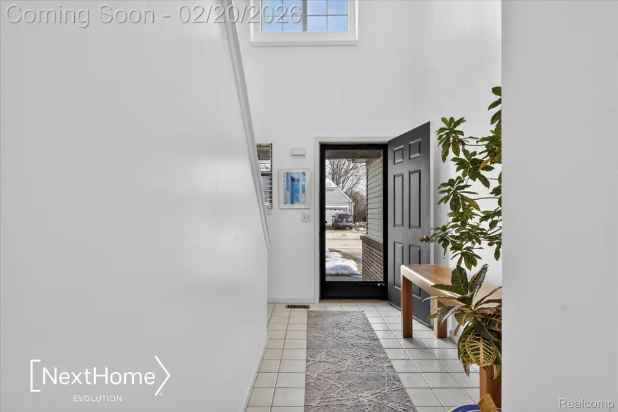 310 Bay Pointe Drive, Belleville, MI 48111 - #2