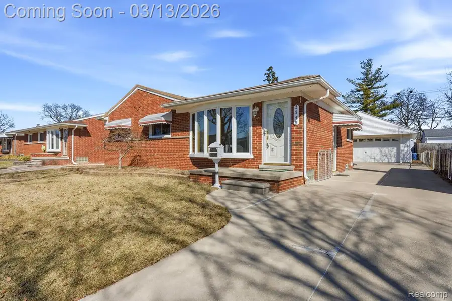 3345 Maidstone Street, Trenton, MI 48183 - #2