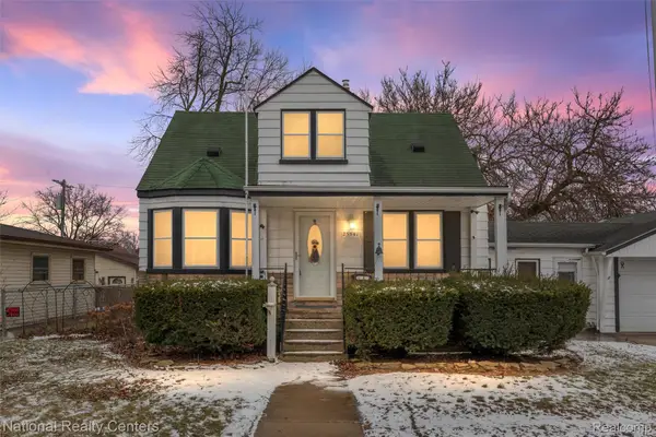 25541 Hanover Street, DearbornHeights, MI 48125