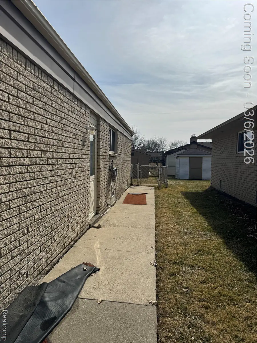 3064 Charity Drive, Sterling Heights, MI 48310 - #3