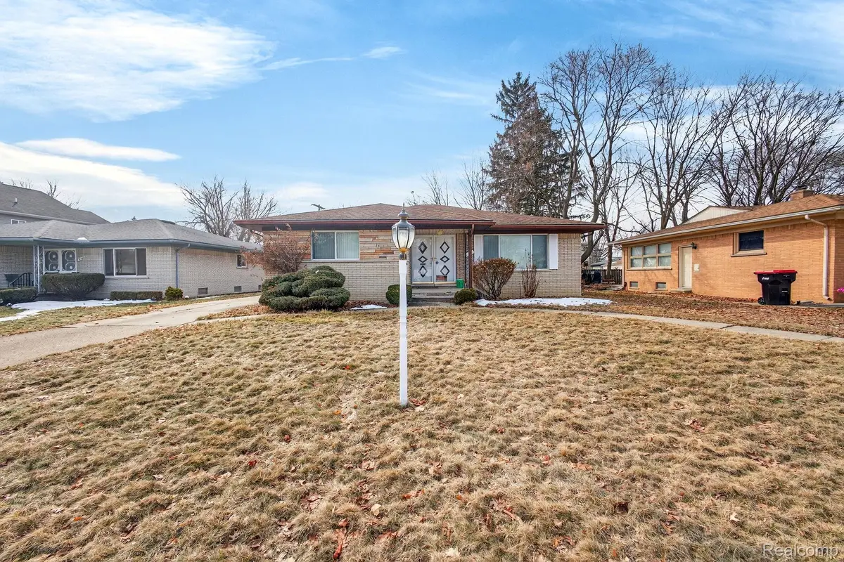 15734 Fairfax Street, Southfield, MI 48075 - #1