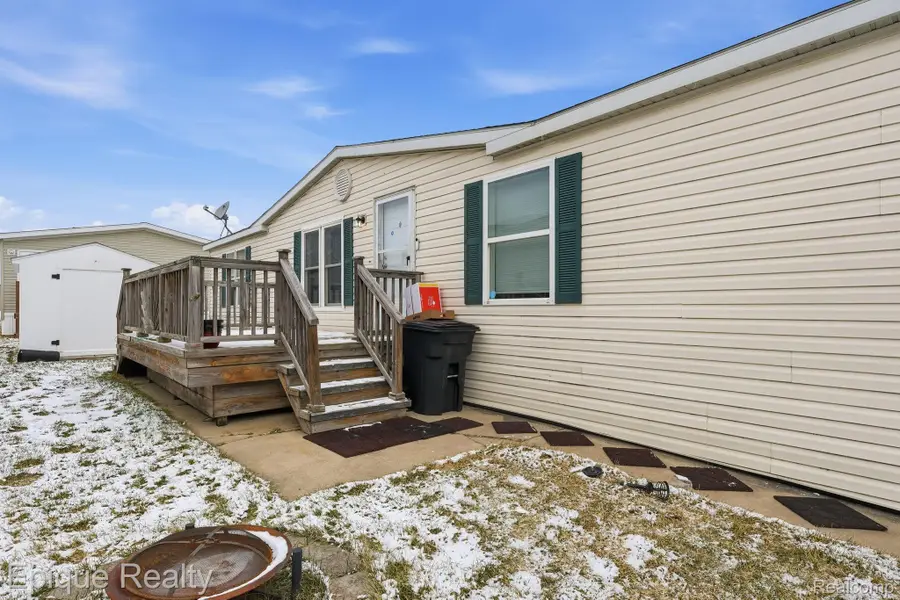 37829 Culver Drive, Clinton Township, MI 48036 - #2