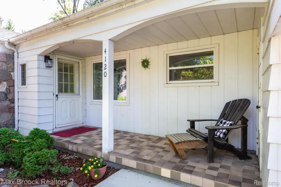 4120 Lotus Drive, Waterford, MI 48329 - #3