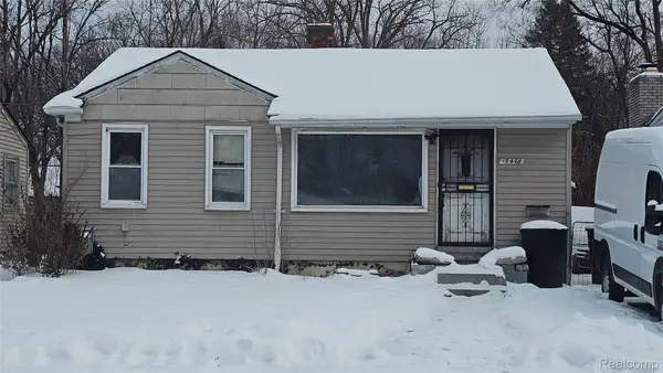 19468 Gilchrist Street, Detroit, MI 48235