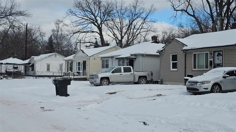 19468 Gilchrist Street, Detroit, MI 48235 - #3