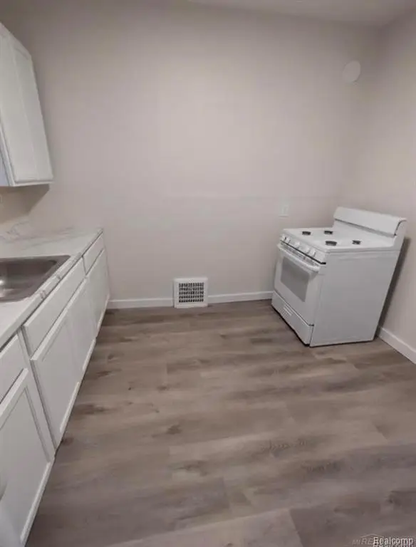 3012 Fullerton, Detroit, MI 48238 - #3