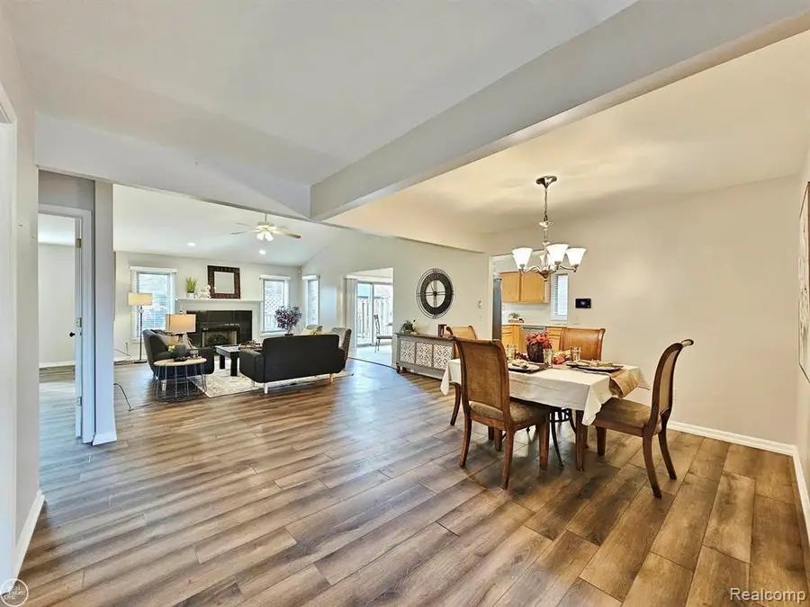 17901 Pointe Court, Clinton, MI 48038 - #3