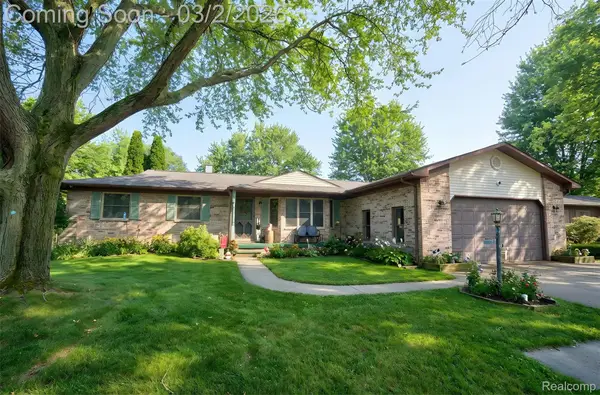 6076 E Carpenter Road, Flint, MI 48506