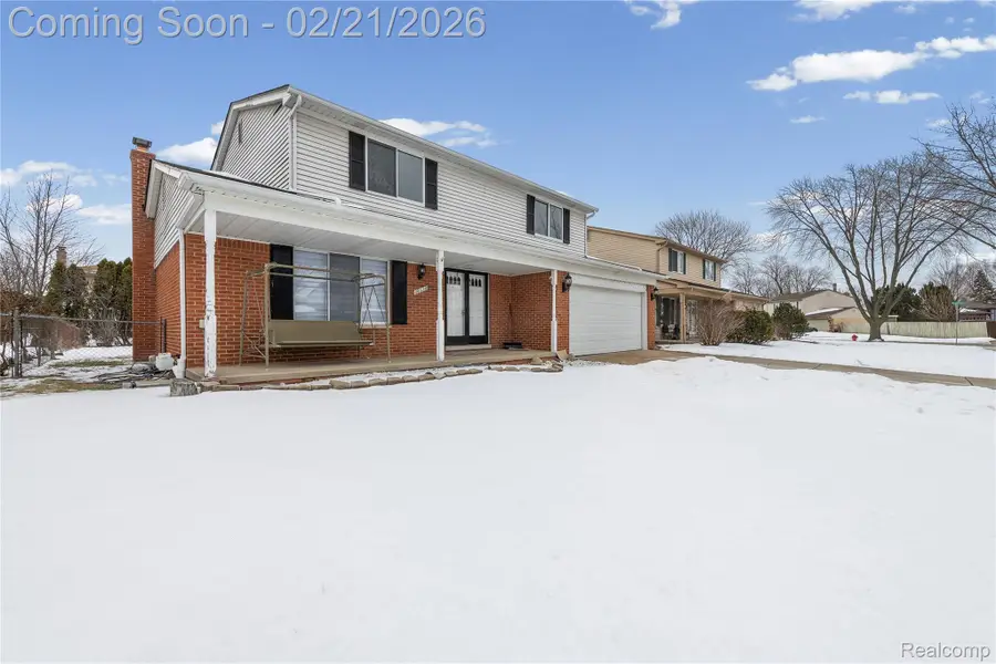 38628 Fairfield Drive, Sterling Heights, MI 48310 - #3