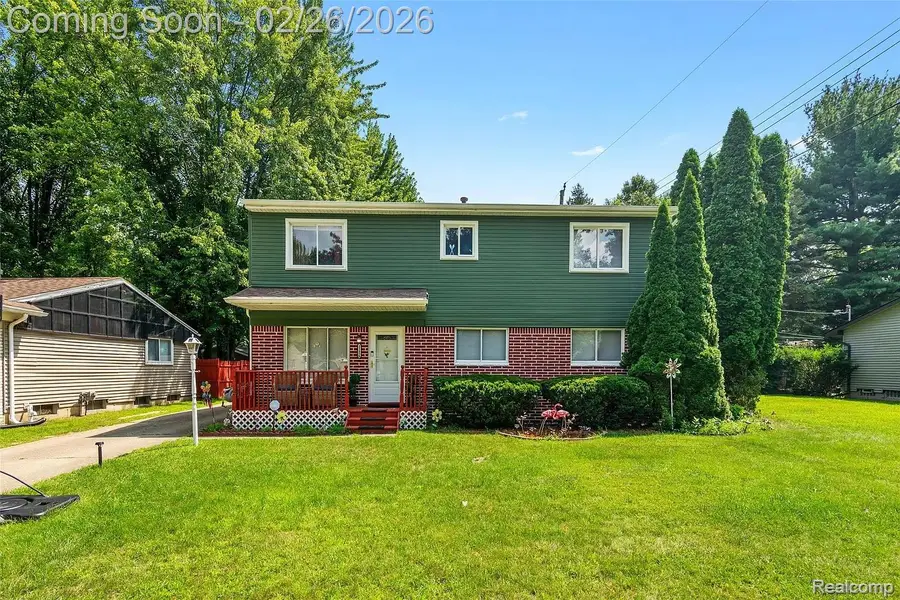 21456 Flanders Street, Farmington, MI 48335 - #2