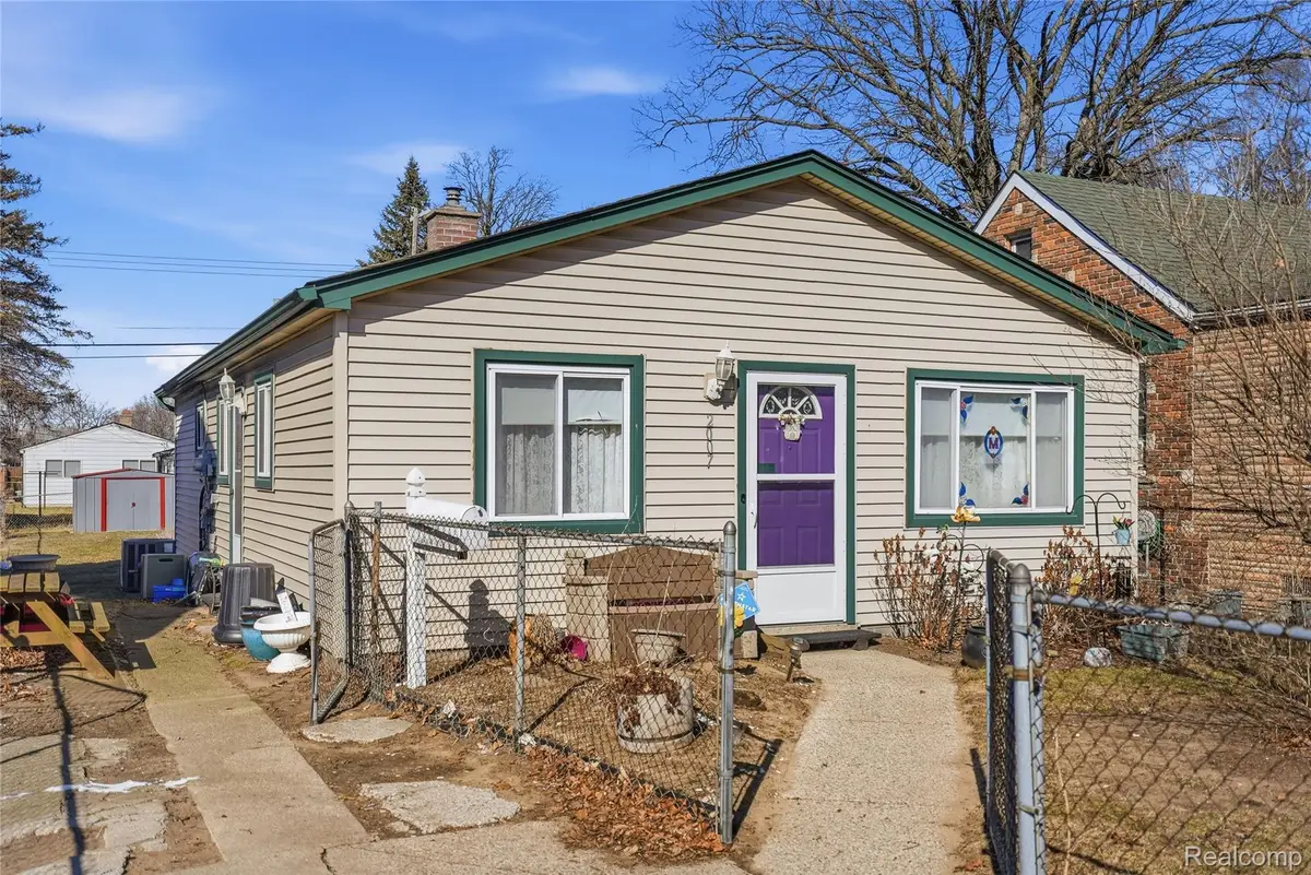 2007 Pearl Avenue, Warren, MI 48091 - #1
