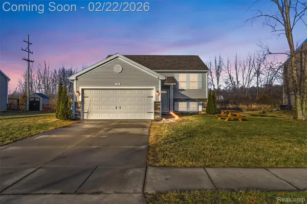 394 Saddlebrook Drive, Linden, MI 48451