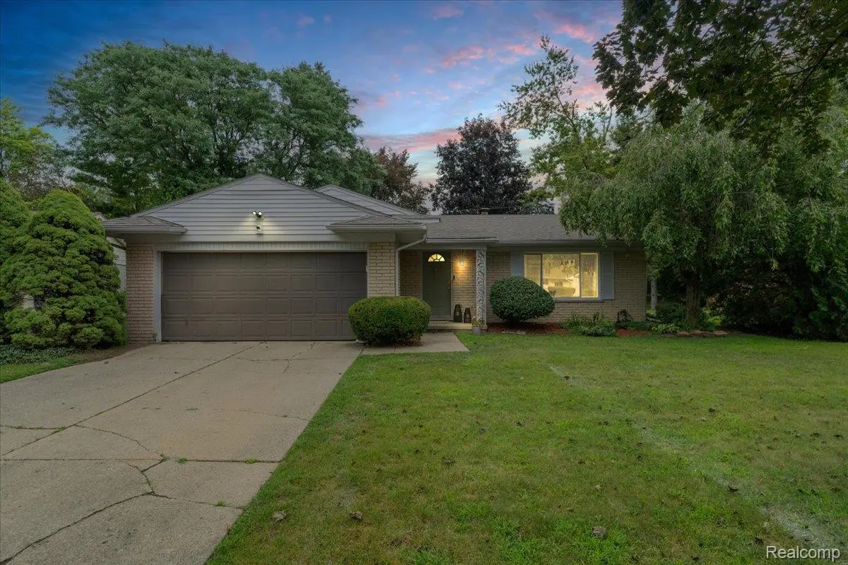 29994 Rambling Road, Southfield, MI 48076 - #1