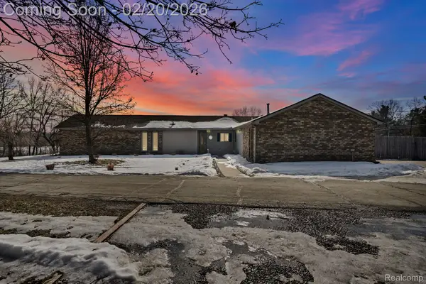 35 Leece Road, Ortonville, MI 48462