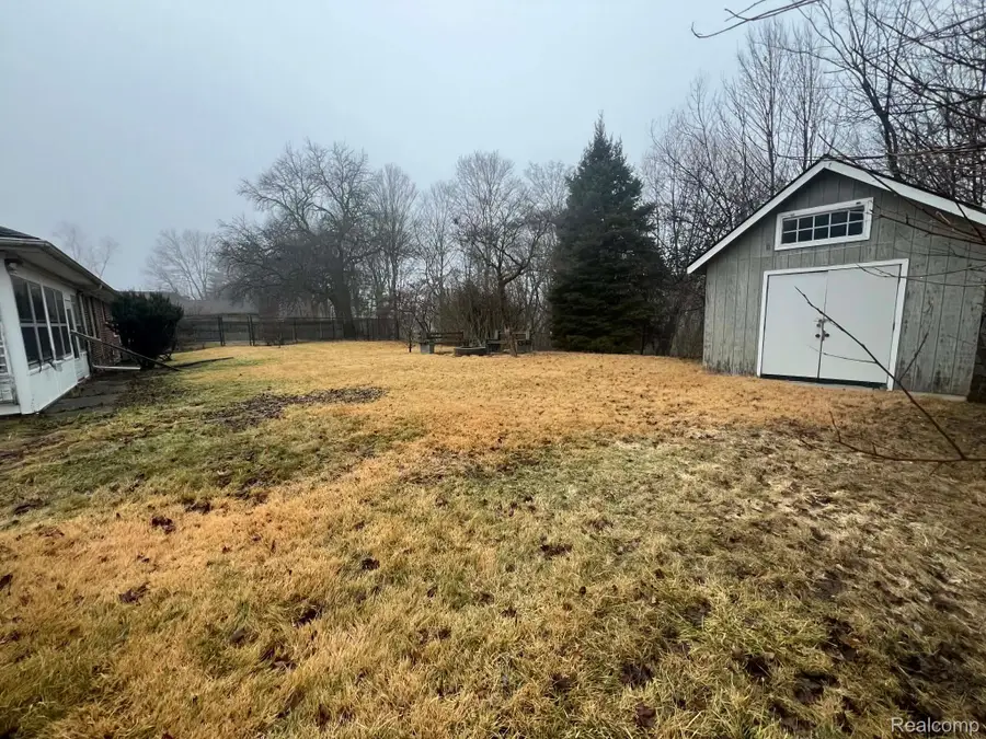 32572 Woodbrook Drive, Wayne, MI 48184 - #2