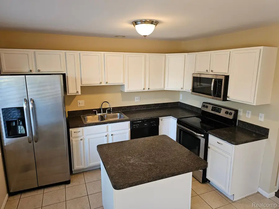 35373 Forest Street, Wayne, MI 48184 - #3