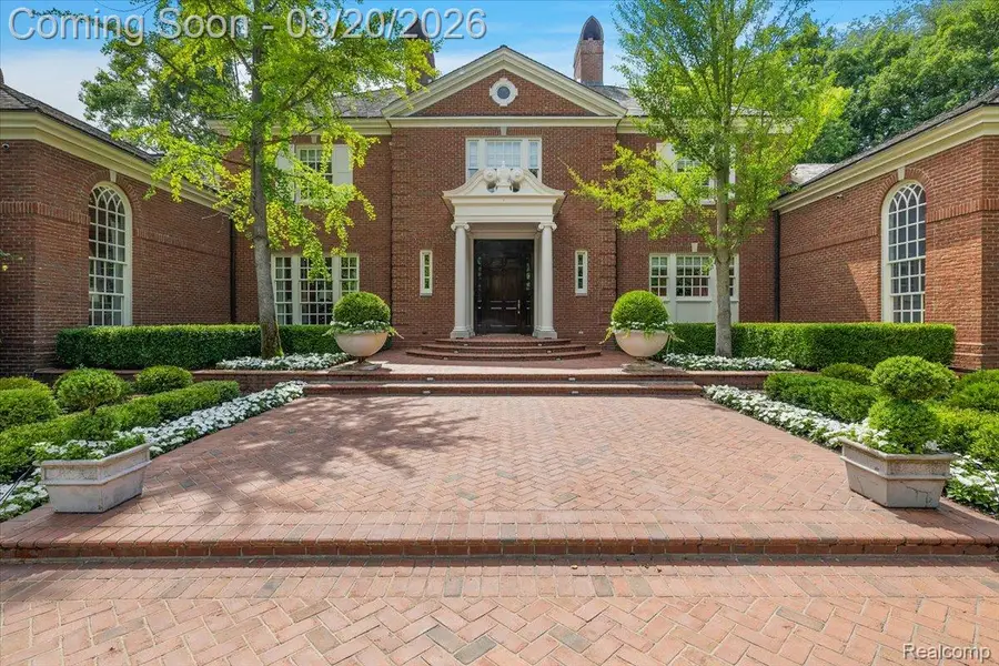 1045 Country Club Road, Bloomfield Hills, MI 48304 - #3