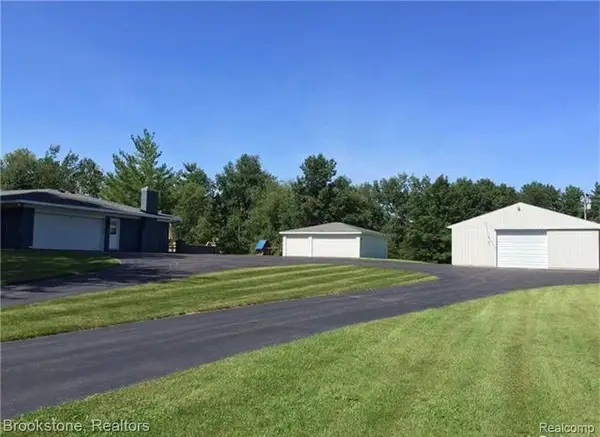 1100 Lockwood Road, Ortonville, MI 48462