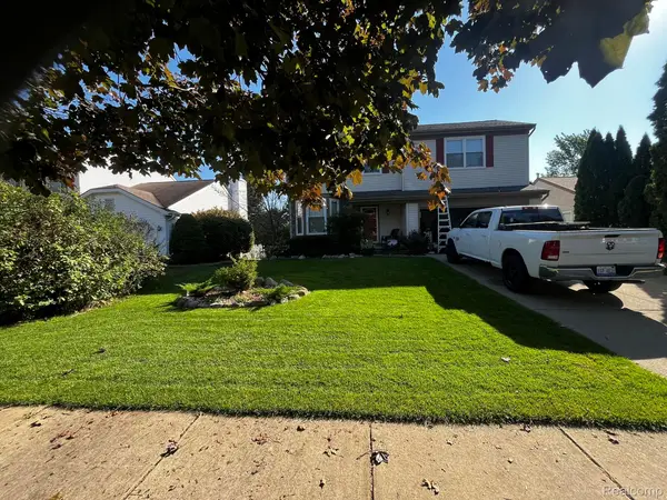 1620 Dartmoor Drive, Howell, MI 48843