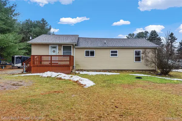 8052 Irish Road, Millington, MI 48746