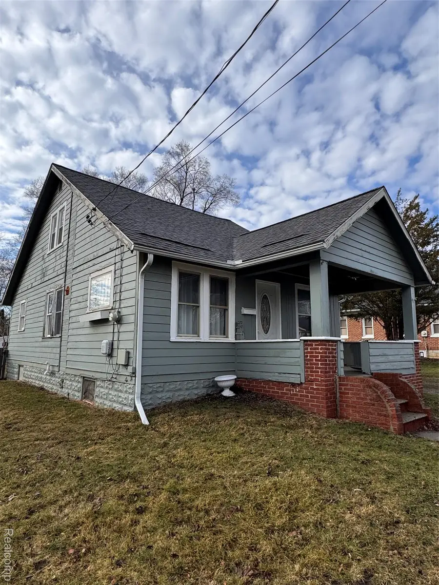 5032 Brady Street, Swartz Creek, MI 48473 - #2