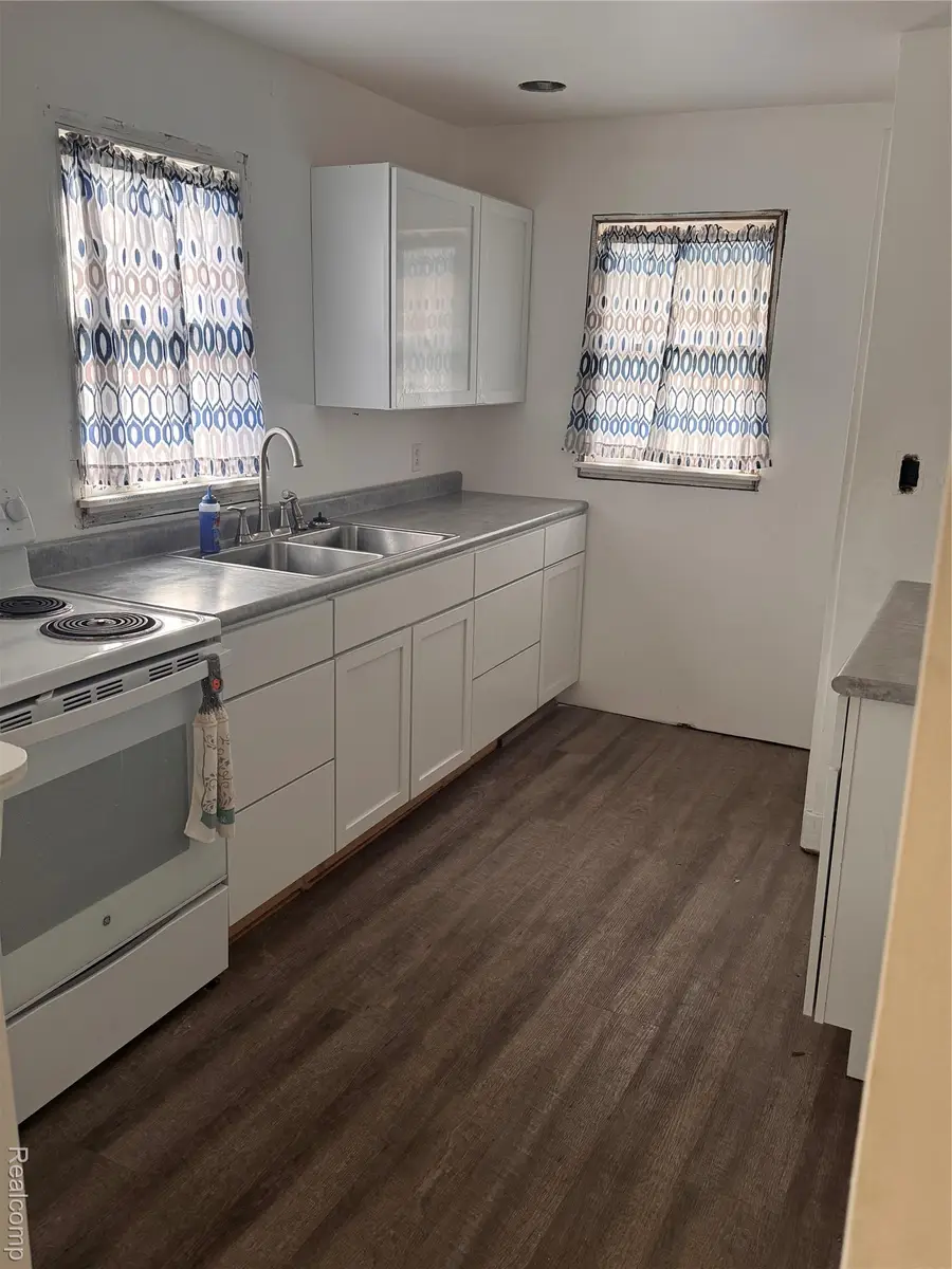 5032 Brady Street, Swartz Creek, MI 48473 - #3