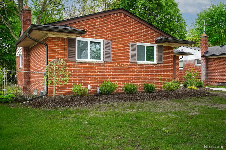 30644 Hayes Road, Roseville, MI 48066 - #3