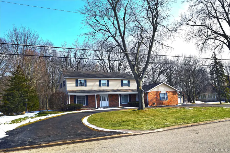 9693 Burning Tree Drive, Grand Blanc, MI 48439 - #3