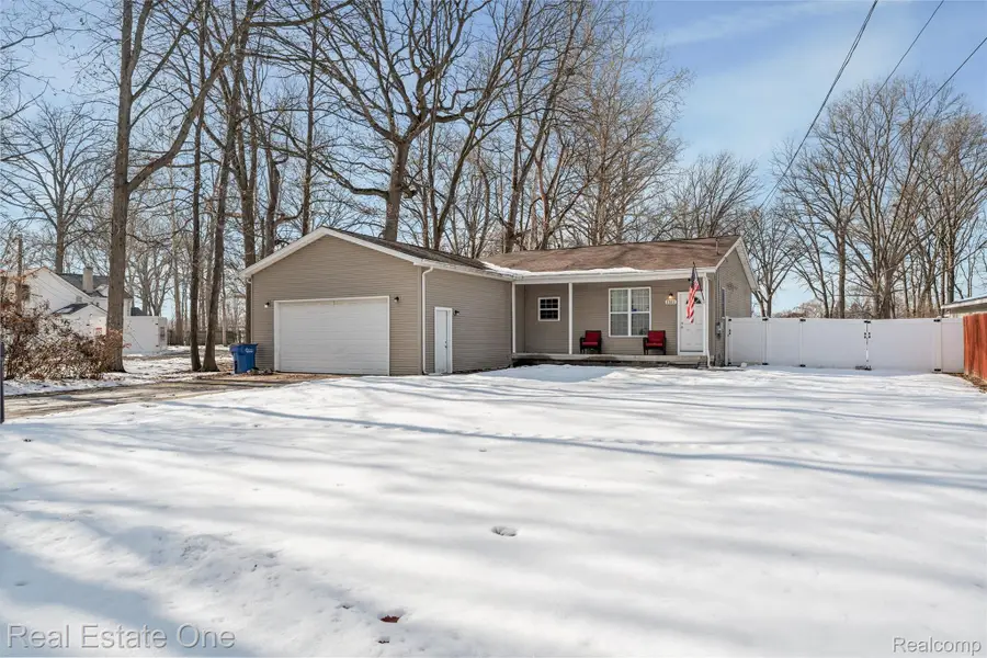 27811 Gilbert Drive, Warren, MI 48093 - #2