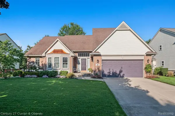 781 Pheasant Run West Drive, Wixom, MI 48393