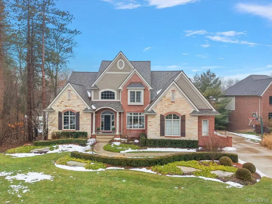 3303 Timberlake Drive, Commerce, MI 48390 - #2