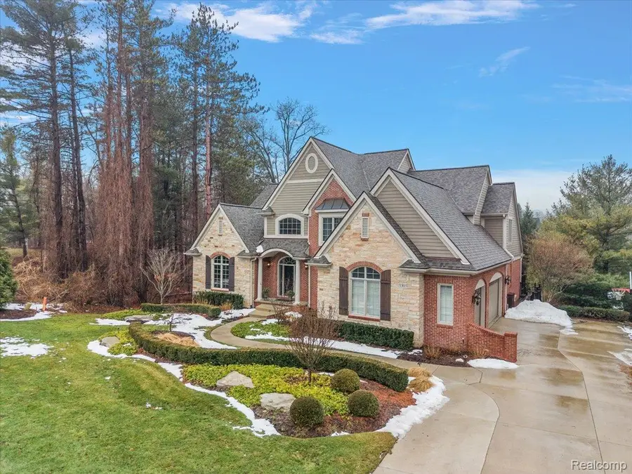 3303 Timberlake Drive, Commerce, MI 48390 - #3