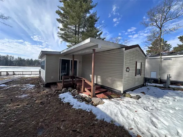 2221 Grass Lake Avenue #30, Lake, MI 48632