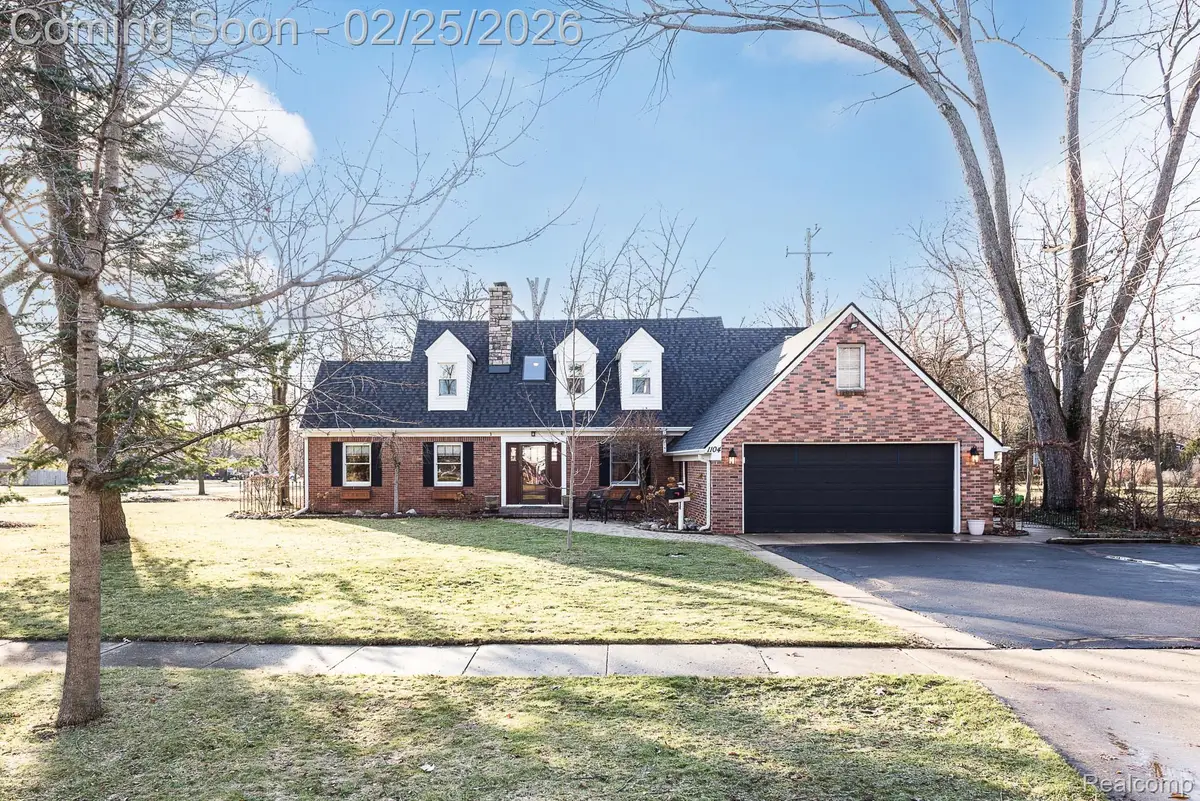 1104 Burns Street, Howell, MI 48843 - #1