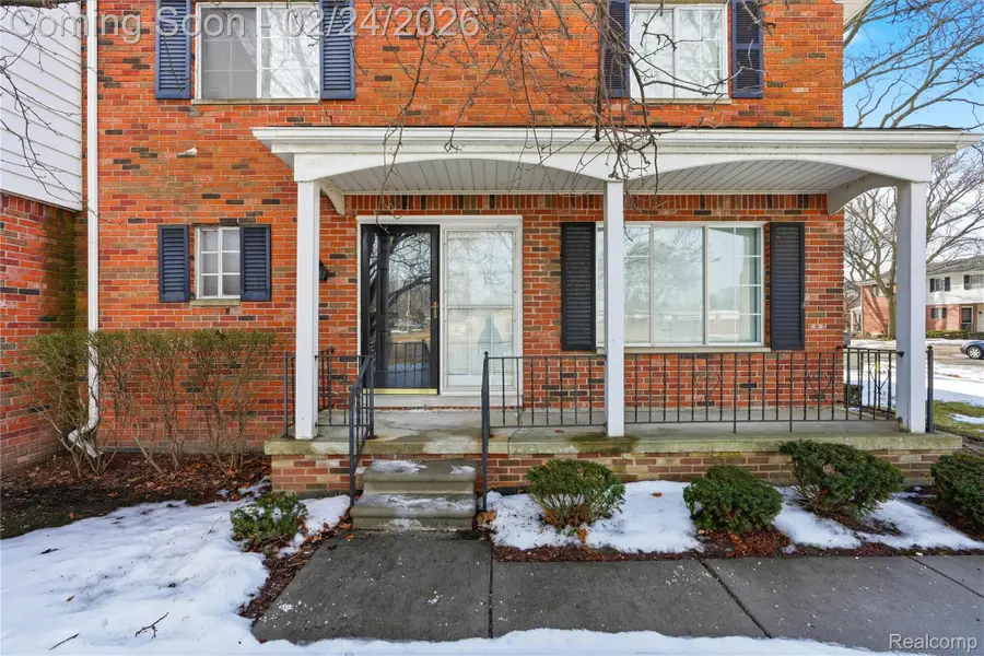 20648 Williamsburg Court, Harper Woods, MI 48225 - #3