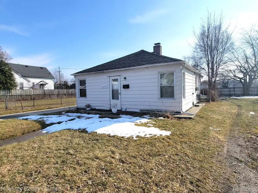 8300 Continental Avenue, Warren, MI 48089 - #2