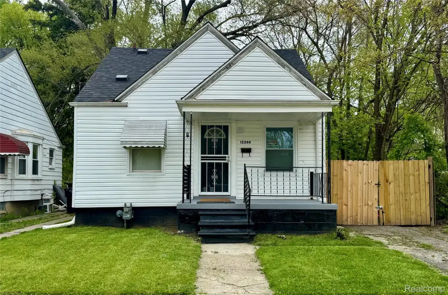 12244 Woodmont Avenue, Detroit, MI 48227 - #2