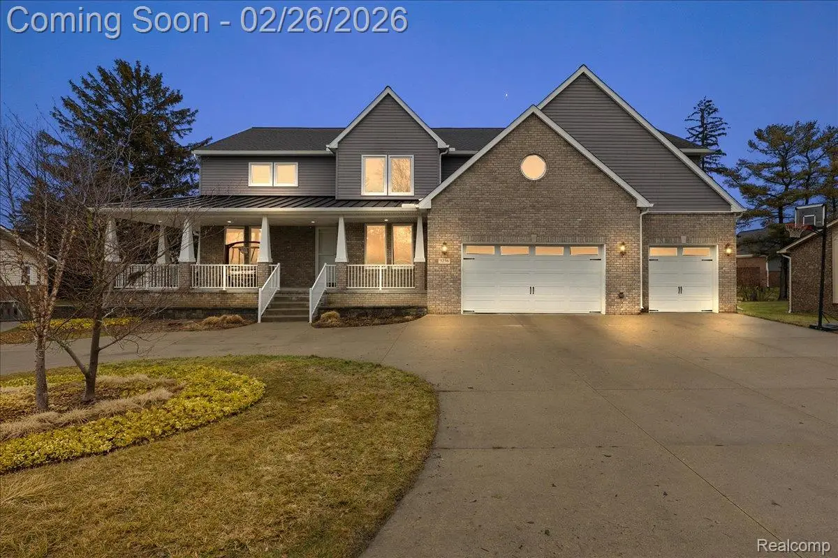 3256 Ledgewood Court E, Commerce Township, MI 48382 - #1