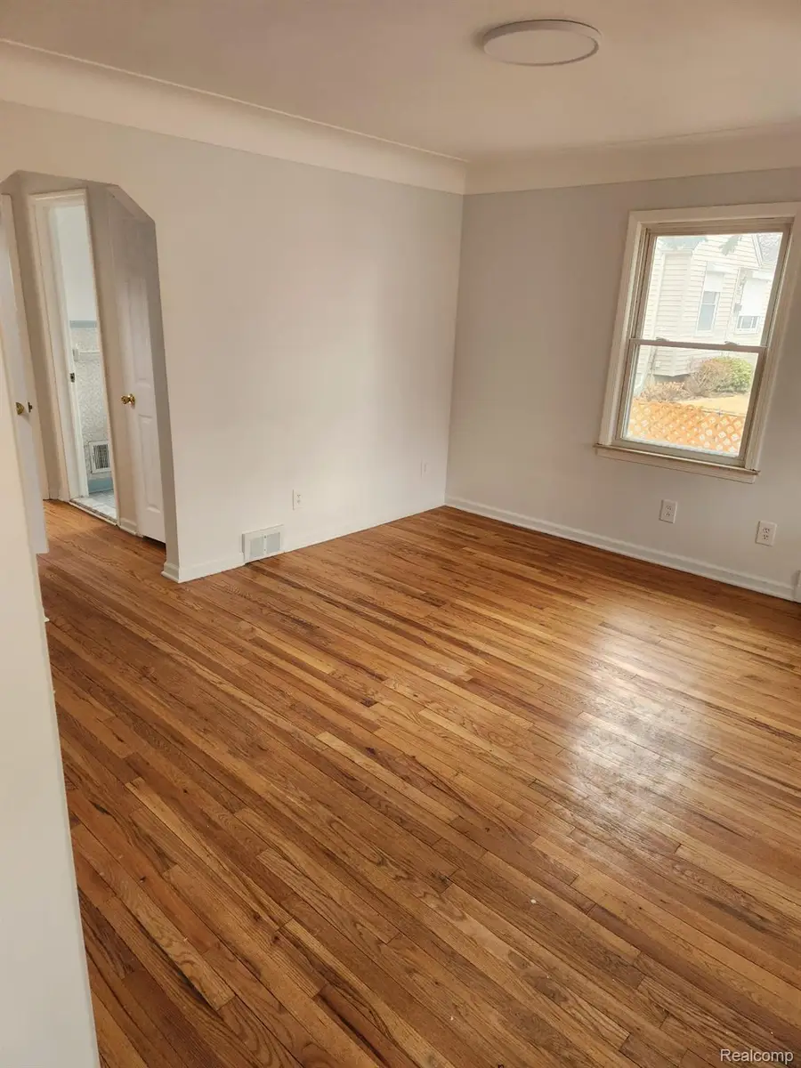 22732 Madison Street, Dearborn, MI 48124 - #3