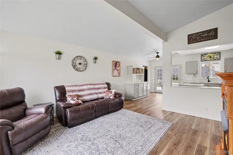 8480 Chelmsford Drive, Swartz Creek, MI 48473 - #3