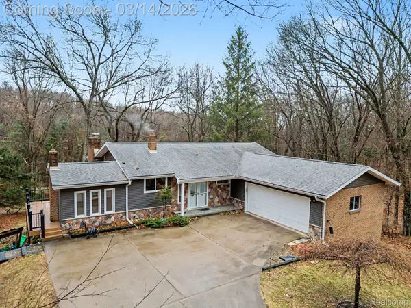 1380 Kent Road, Ortonville, MI 48462