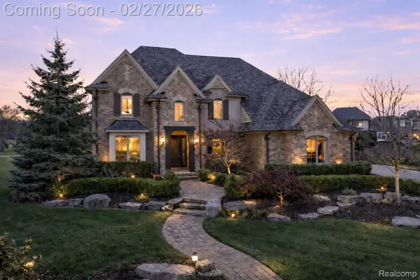 3575 Royal Berkshire Lane, Oakland, MI 48363