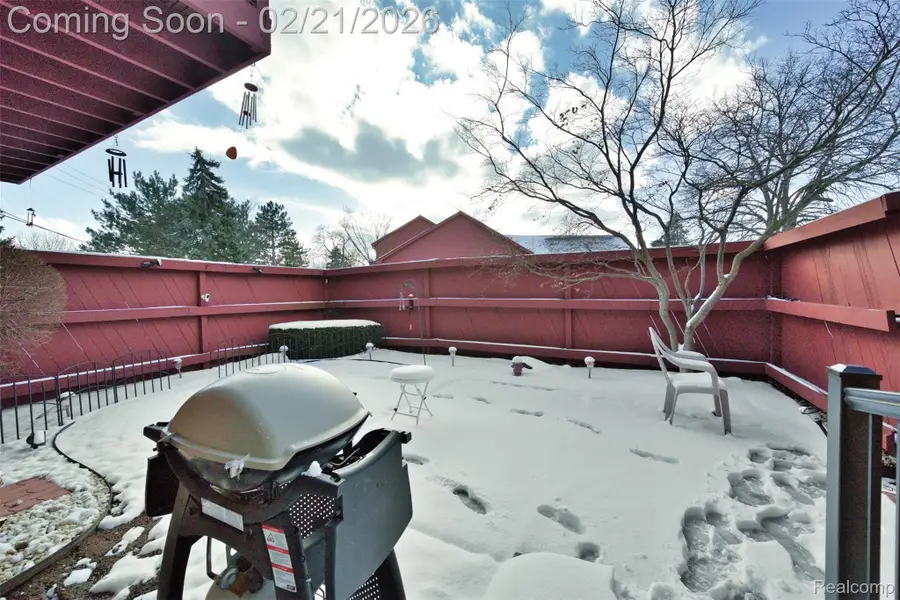 42192 Lochmoor Street #35, Clinton, MI 48038 - #3